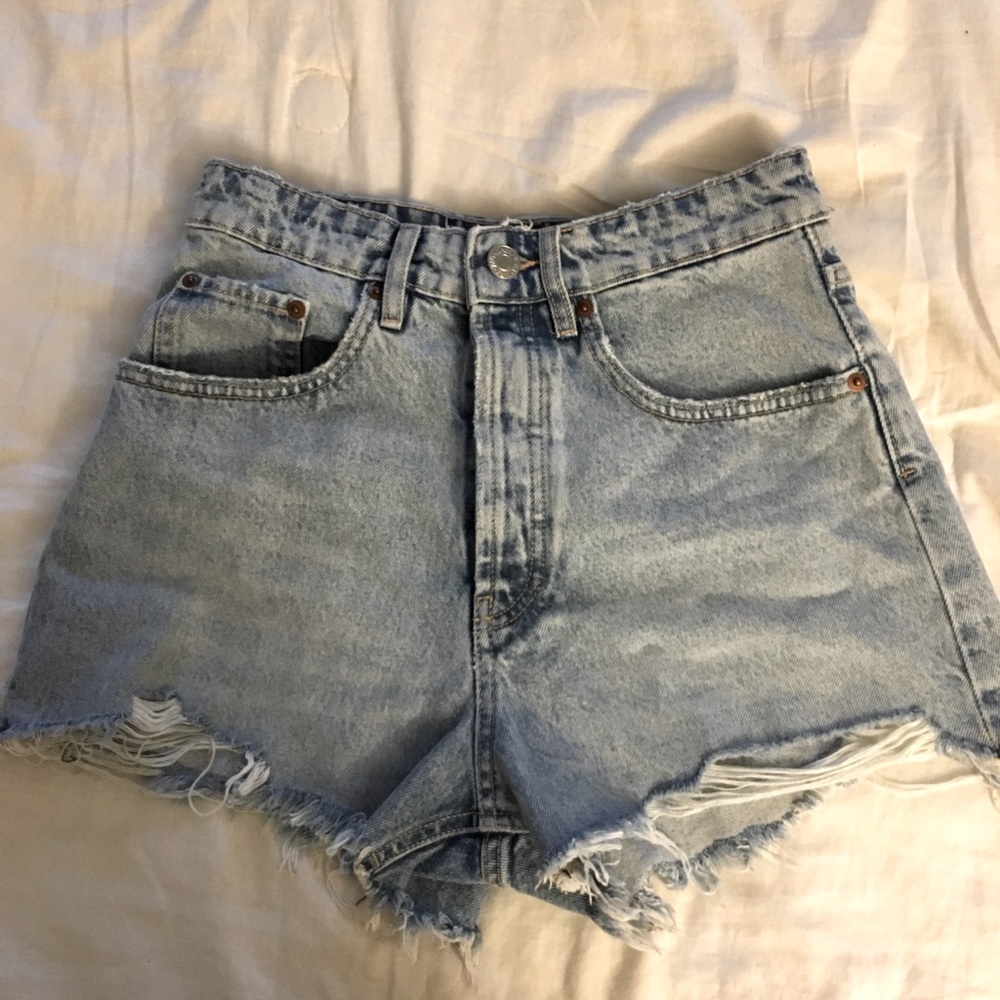 Zara High-Rise Light Blue Wash Distressed Denim Shorts